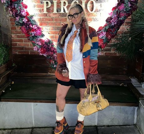 Jodie Marsh sexy star gallery