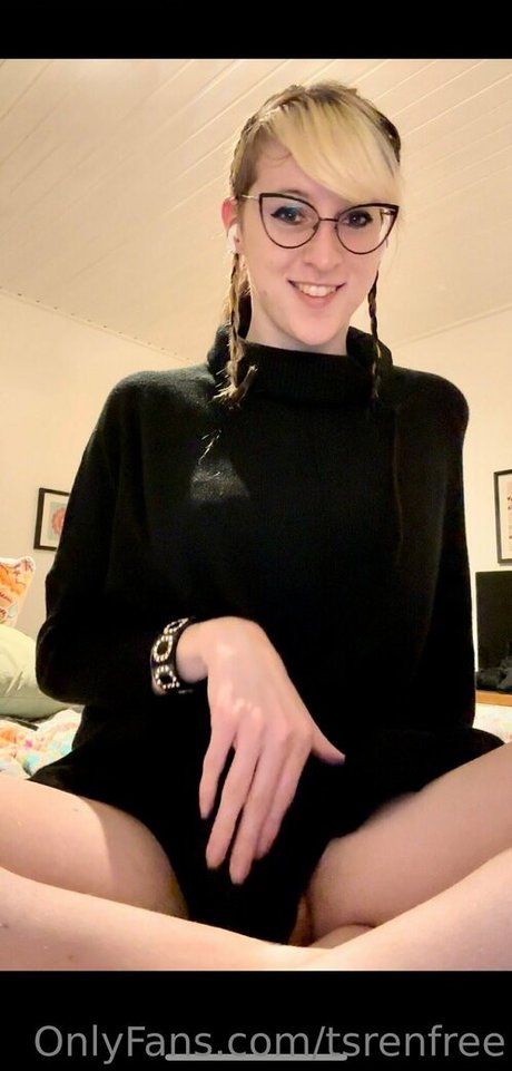 gothravemomfree hd actress photo