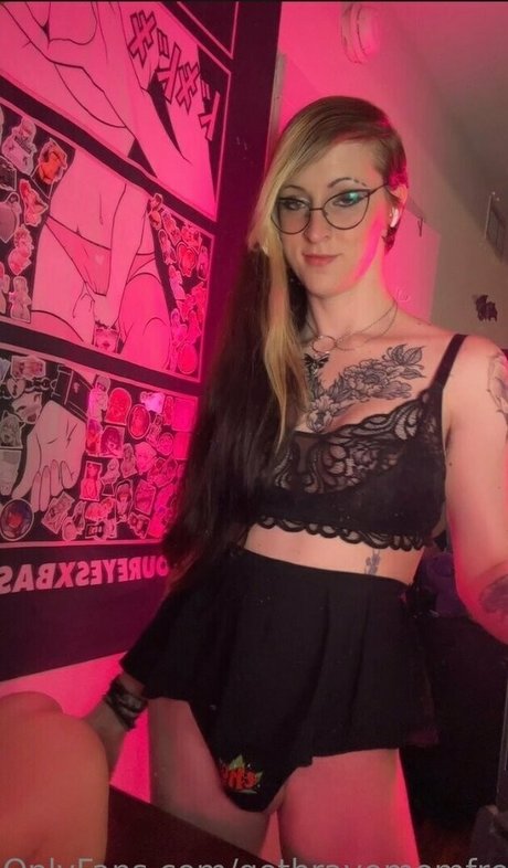 gothravemomfree star sex photos