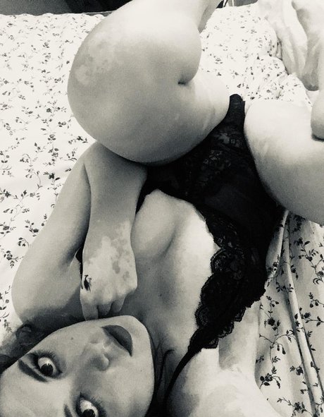 dankzestykale beautiful model image