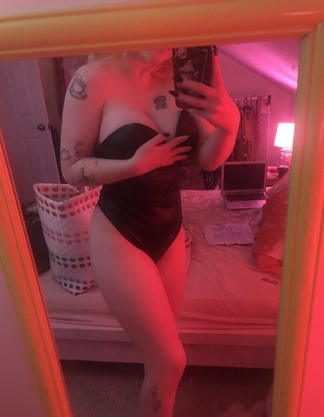 big tits brunette onlyfans adult images