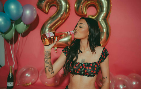 xoxomadds model sexy gallery