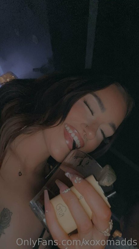 body onlyfans top gallery