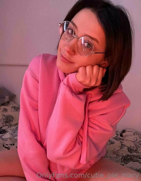 cutie pie mary star perfect pics