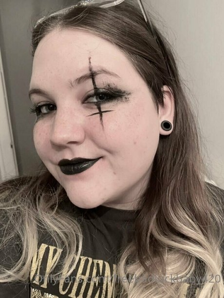 freebadluckbaby420 star sex img