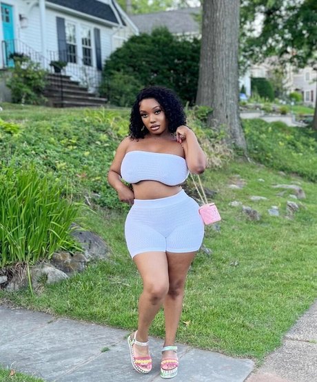 Chawanda Love star best gallery