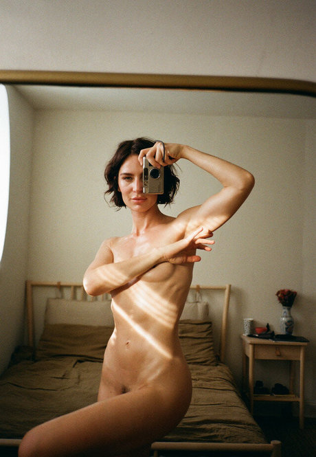 Lauren Bonner xxx actress img