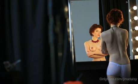 blonde babe onlyfans erotic picture