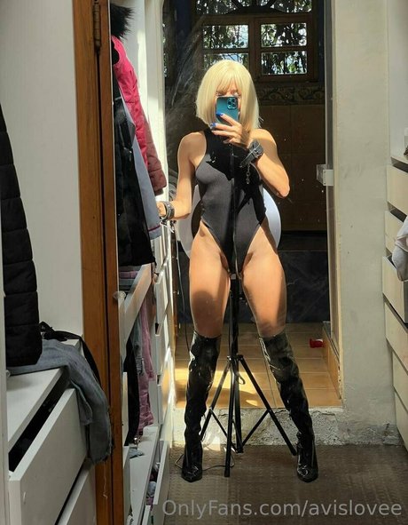 avislovee nice star photo