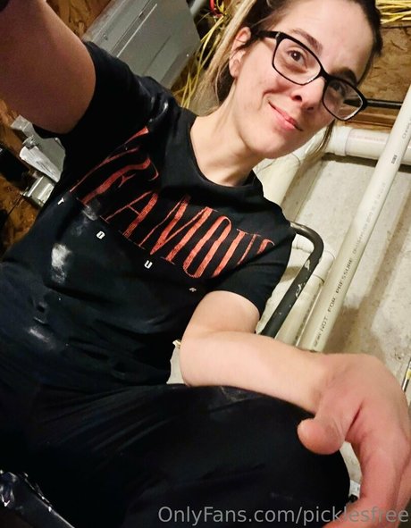 hairy anal onlyfans naked img