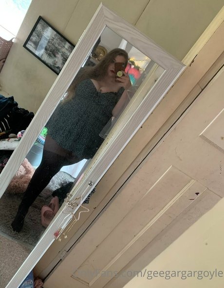 geegargargoyle model high quality pictures