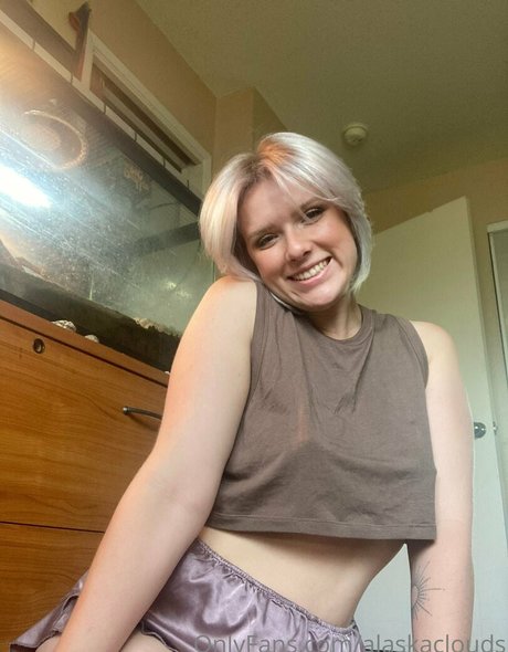 milf tits onlyfans top picture