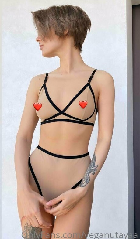 veganutayaa hot actress picture