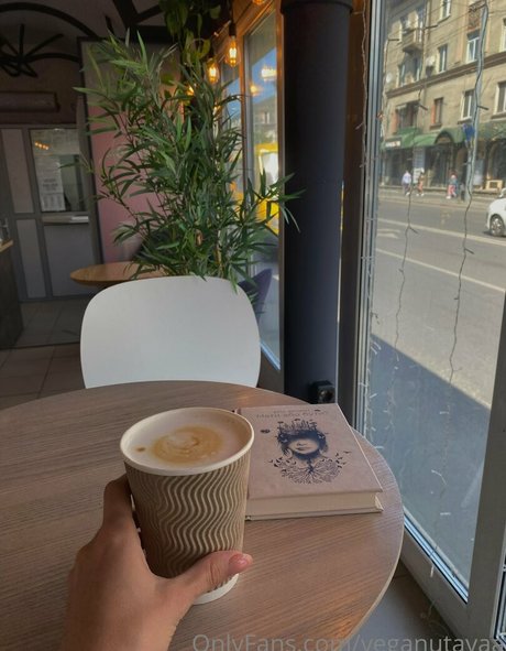 veganutayaa model sex gallery