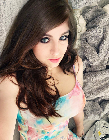 big tits mom onlyfans hot porn picture