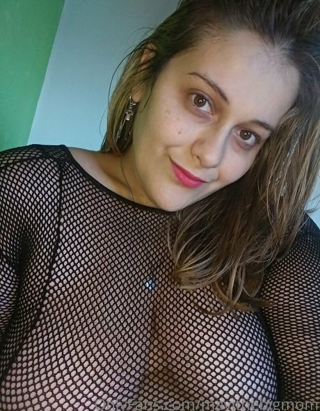 mavithebigmom model art img