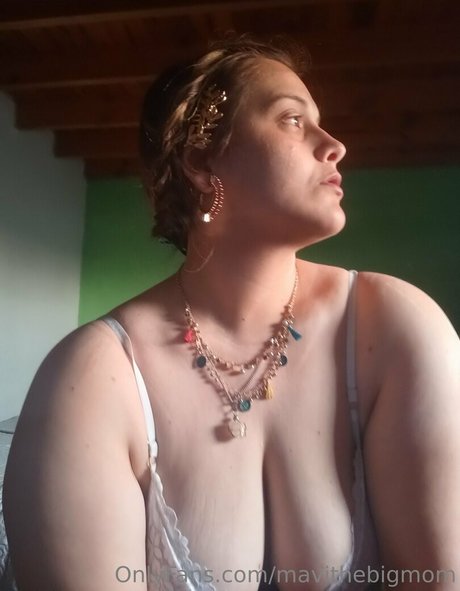 mavithebigmom high quality model photos