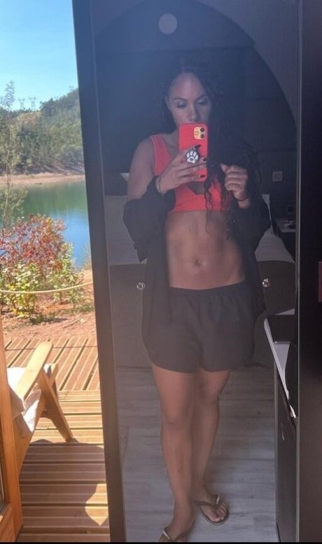 Alex Scott free star img