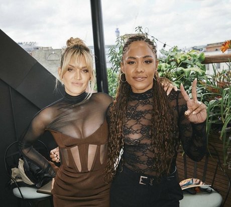 Alex Scott model nice pictures