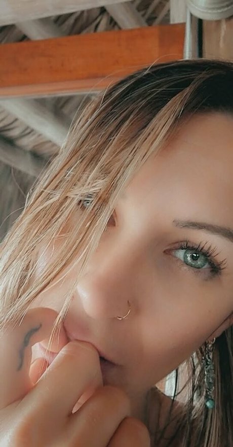 lydialuxy free pornographic model gallery