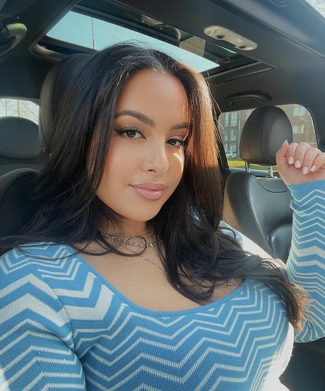 Zina Hadid star hot pic