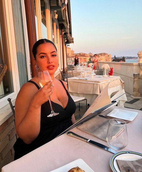 beautiful onlyfans beautiful porn galleries