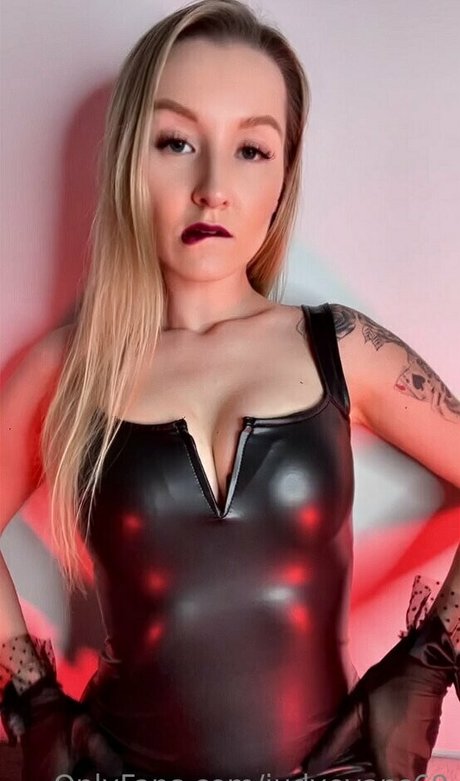 foot fetish onlyfans pornographic pics