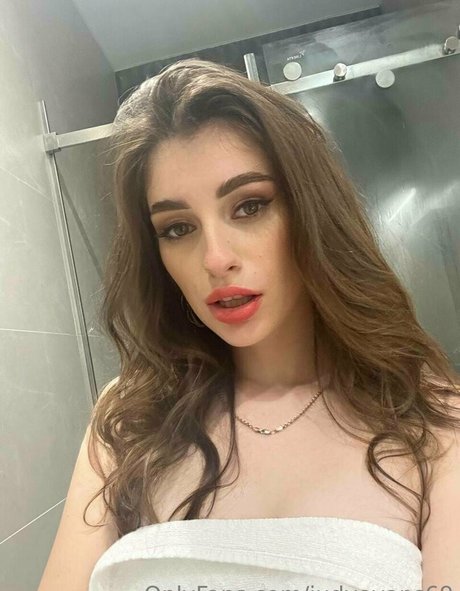 chicks with dicks onlyfans beautiful naked pictures