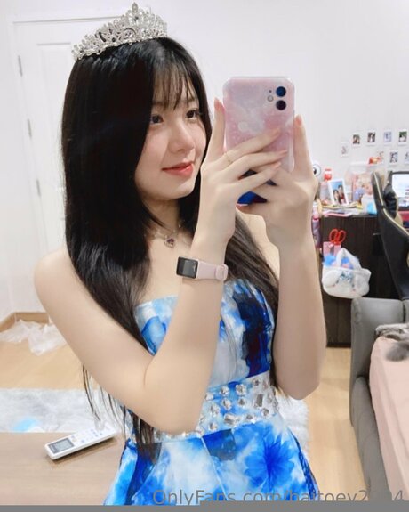 Baitoey2904 star high quality photo