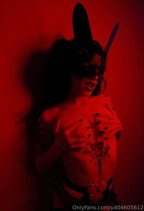 U404605612 pornstar erotic pictures