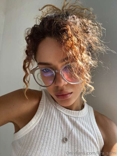 Liza Sami model pretty galleries