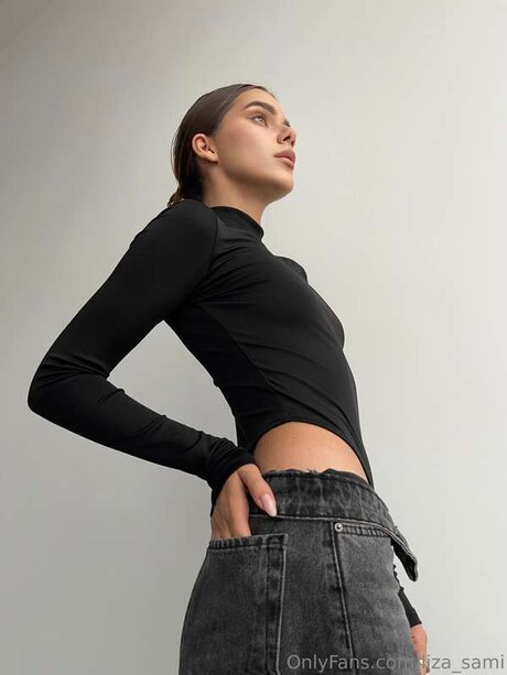 Liza Sami model xxx pic