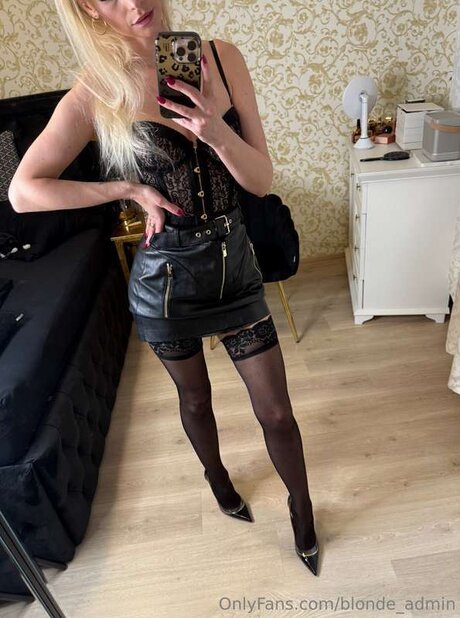 Blonde Admin nice star galleries
