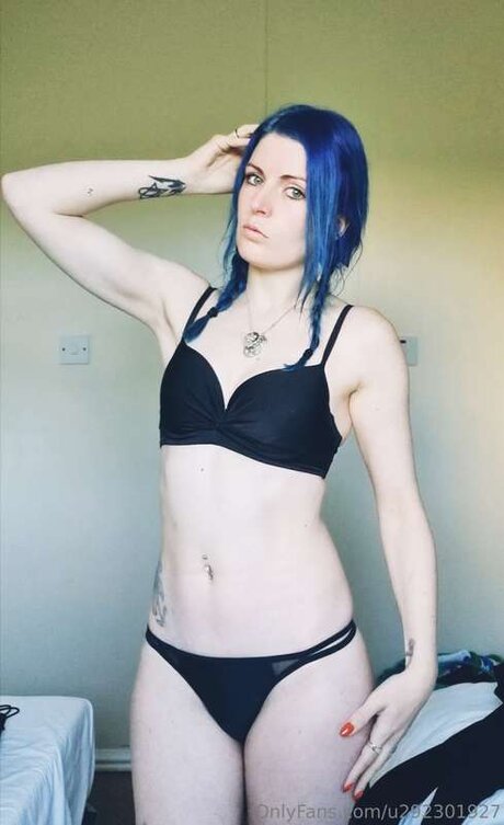 U292301927 star naked galleries