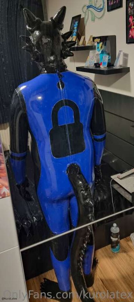 Kurolatex perfect pornstar images