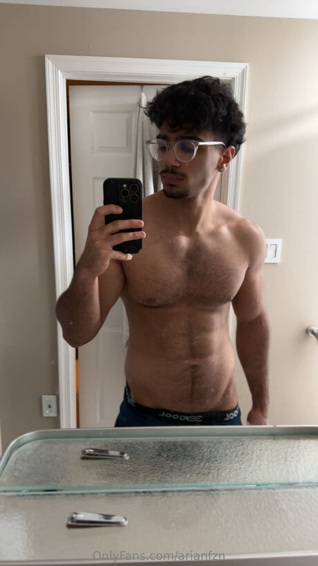 Arianfzn pornstar image