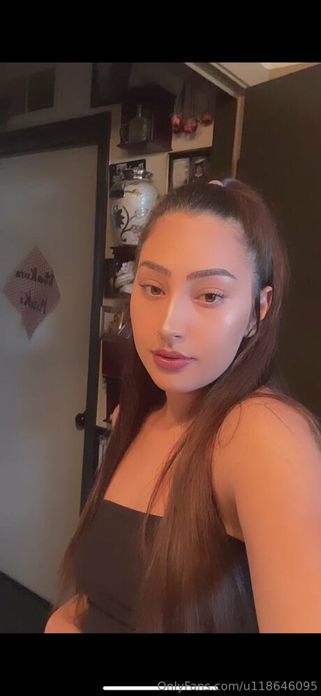 U118646095 star top photos