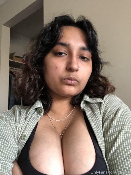 Gaymilf model exclusive images