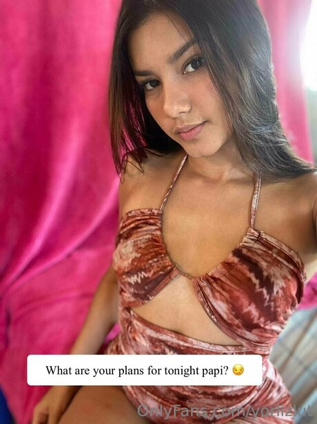 Yorlizlut pornstar sexy image