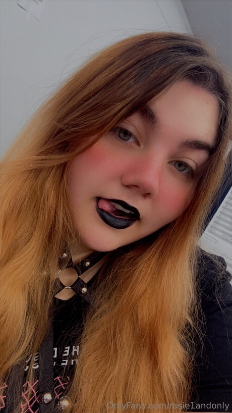 Rosie1andonly sexy pornstar picture