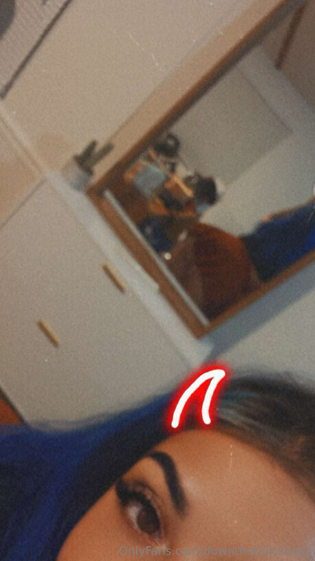 Downthethiickness pretty model galleries