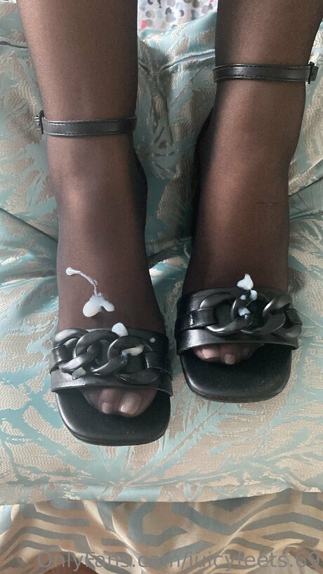 Juicyfeets 69 pornstar adult gallery