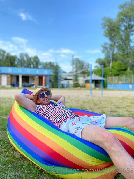 Hungryman777 model naked pic