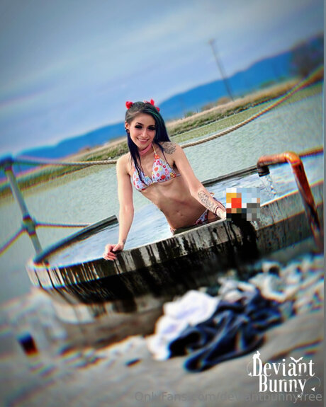 Deviantbunnyfree sex model galleries