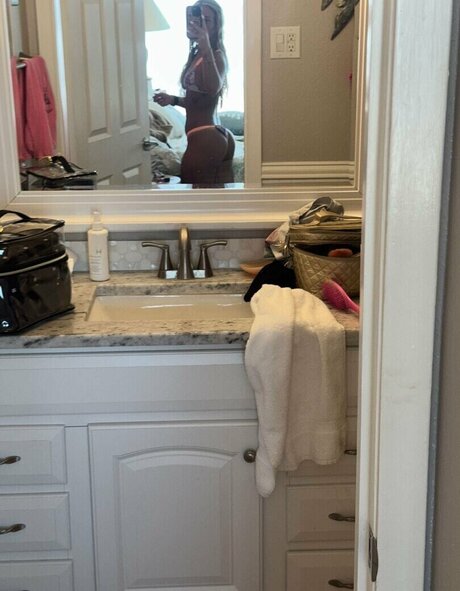 Lexii violett model high quality gallery