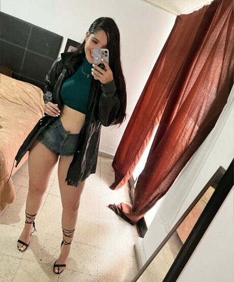 xxx asian onlyfans beautiful nude picture