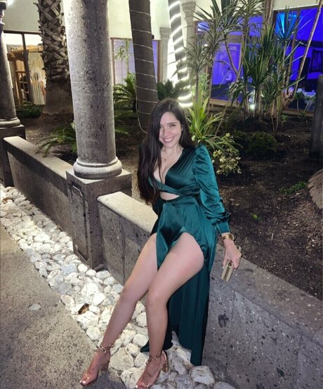 Bety Gaxiola exclusive model picture