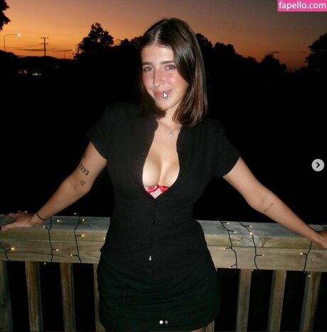 MiaNoble1 star adult pic