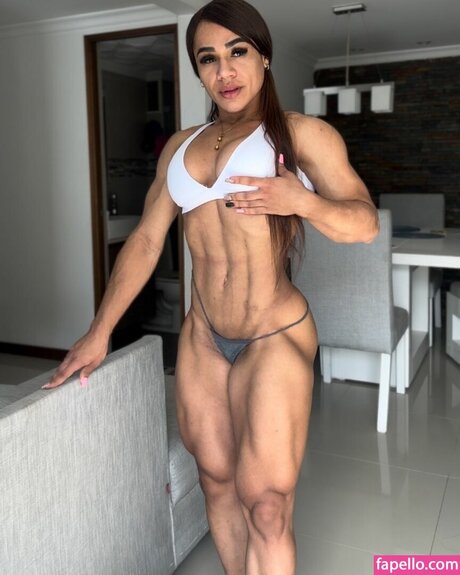 Eilincasta o hot model pics