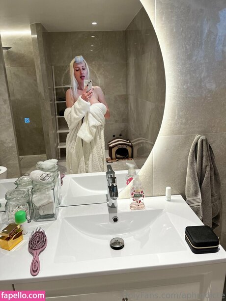 Aphrodicte model beautiful picture